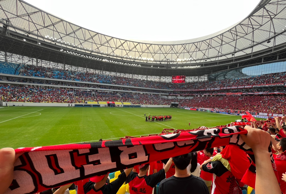 包含国际比赛日葡超焦点战，成都蓉城刷新队史纪录，管理层满意，阵容厚度经受考验的词条